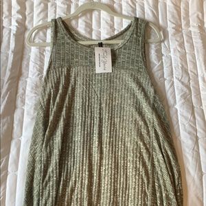 Gray ribbed tank top